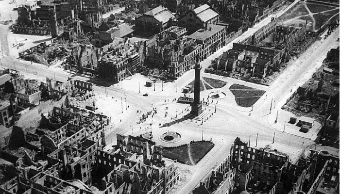 Был приказ Гитлера: Ленинград не брать Почему не бомбили ленинград